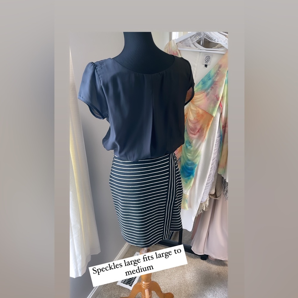 Two tone scoop neck short sleeve dress